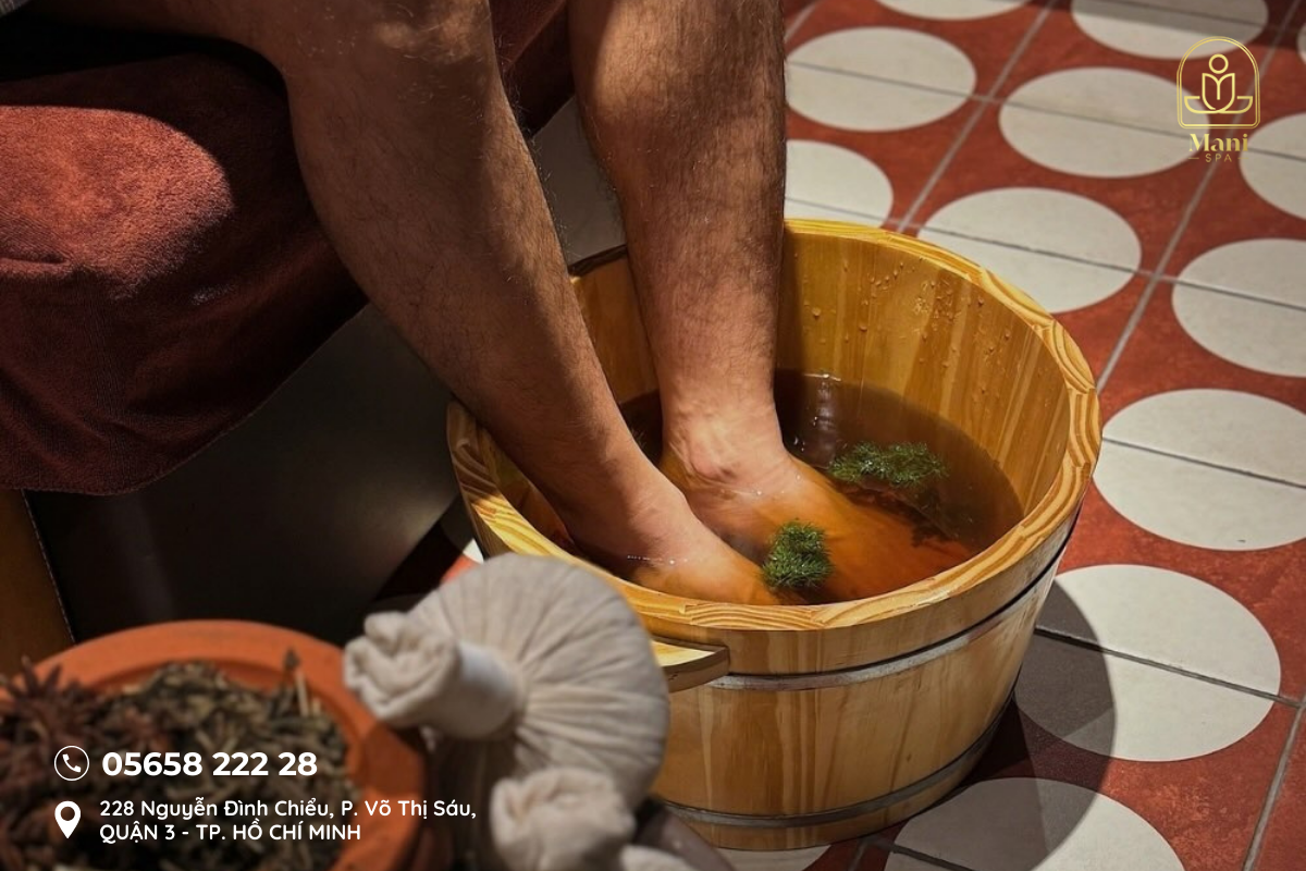 Massage chân thư giãn TP.HCM - Mani Mani Spa 